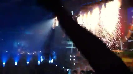 На живо - Britney Spears - Till The World Ends ( Femme Fatale Tour )