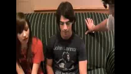 Scratch and Sniff Jonas