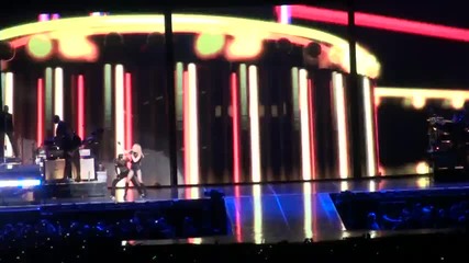 Мадона на живо в София! Перфектно качество!