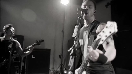 Bullet For My Valentine - Raising Hell