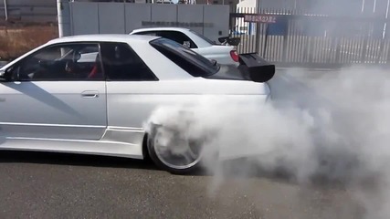Nissan Skyline Gt-r vs Subaru Impreza Wrx Sti 2012