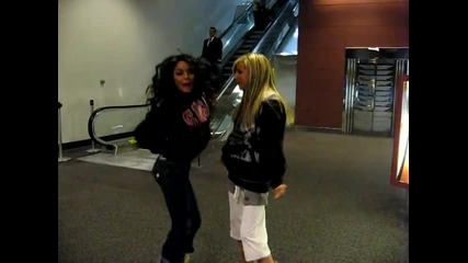 Ashley Tisdale - Ashley and Vanessa Hudgens singing Wind It Up (gwen Stefani cover)