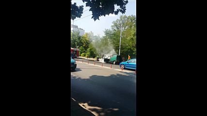 Лек автомобил изгоря в Пловдив