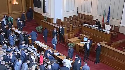 В "Денят на живо" днес: Иван Ченчев от БСП, проф. Антоанета Христова и доц. Татяна Буруджиев