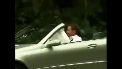 Заспала баба на пешеходна пътека:d:d:d