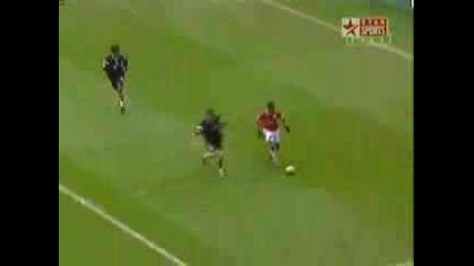 Прекрасен Гол На Park Ji Sung С Глава