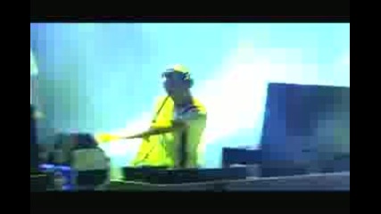 Tiesto Behind The Decks Live