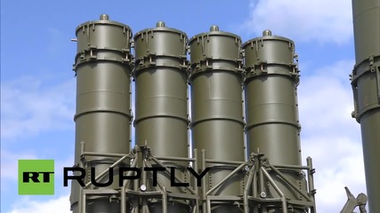 Russia: Putin lifts ban on export of S-300 missiles to Iran