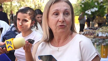 Румяна Бъчварова на учредяването на Инициативния комитет на Гюров и Кандев