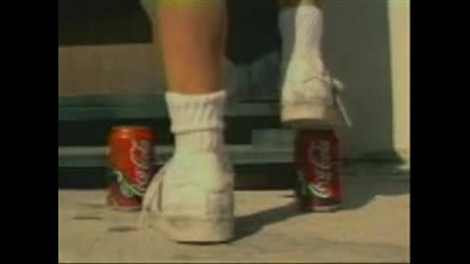 Pepsi излага Coca Cola 