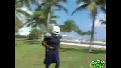 Man Takes Kimbo Tackle For 100