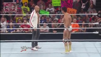Batista атакува Alberto Del Rio
