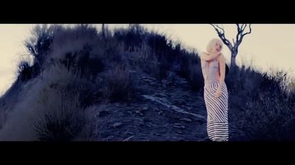 Shakira - Addicted to You