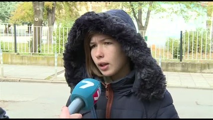 Женски бой в училище заради момче - News7