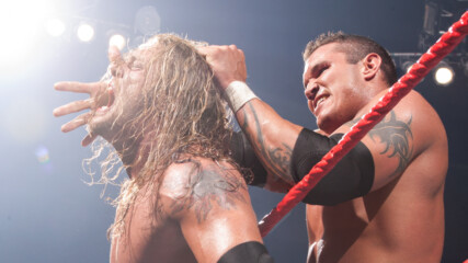 Edge vs. Randy Orton – Intercontinental Title Match: Raw, July 19, 2004 (Full Match)