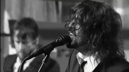 Foo Fighters - Walk [live]