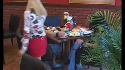 Big Brother Family - Анжелика Сваля Сервитьорката