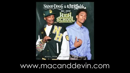 ! Snoop Dogg & Wiz Khalifa - Smokin' On ft. Juicy J