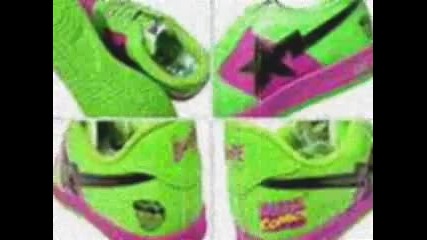 Bathing apes - Soulja boy 