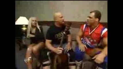 Wwf - Stone Cold & Kurt Angle пеят за Vince