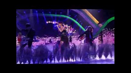 Selena Gomez & The Scene-live!