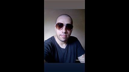 Vid_50270303_231237_766.mp4