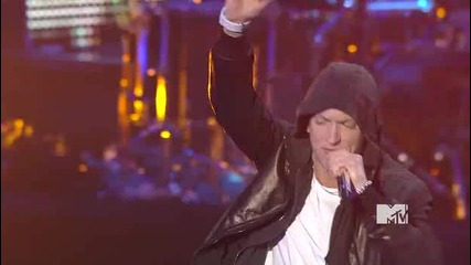 *hq* Vma 2010 Eminem ft Rihanna ( Not Afraid & Love The Way You Lie) 