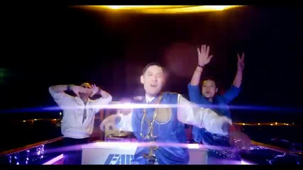 Far East Movement ft. Jb - Live My Life ( Official Video )
