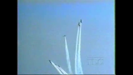 Самолети се разбиват на авиошоу