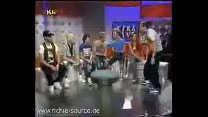 Us5 - Kika Live. Part 2