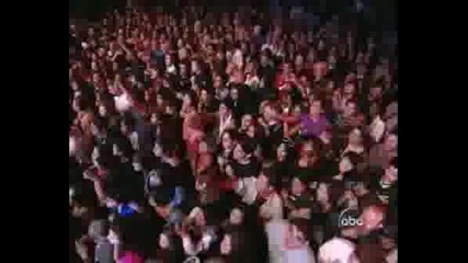 Hilary Duff - With Love (live)