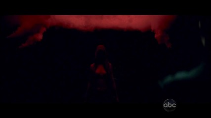 Rihanna - Russian Roulette