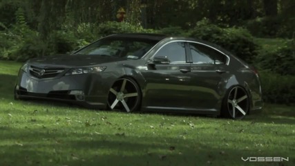 Зверска Acura с джанти Vossen