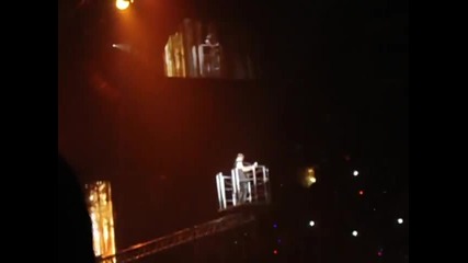 Justin Bieber singing Fall in Glendale, Arizona - Believer Tour (high)