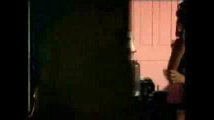 Leona Lewis - Bleeding Love Lyrics