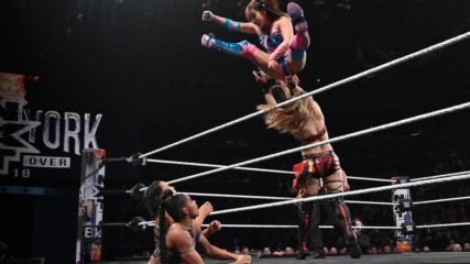 Kairi Sane and Io Shirai team up for a hard-hitting aerial assault: NXT TakeOver: New York (WWE Network Exclusive)