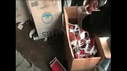 Виж как унищожават 7500 контрабандни кутии с цигари