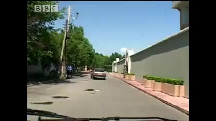 Uzbekistan bodyguards and wrestling - Holidays in the Danger Zone Meet the Stans - Bbc travel & poli 