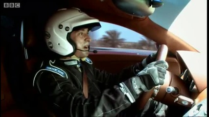 На това се вика истински двубой!!bugatti Veyron vs Mclaren F1 