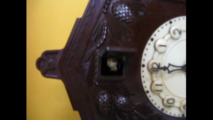 Vintage Soviet Russian Backelite Cuckoo Clock Majak Exellent Working Condition Part 2
