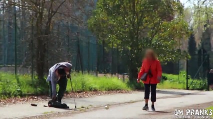 Ще помогнеш ли на ранен бездомен мъж ? - (социален експеримент)