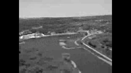 Бънджи Скок От Писанския Мост
