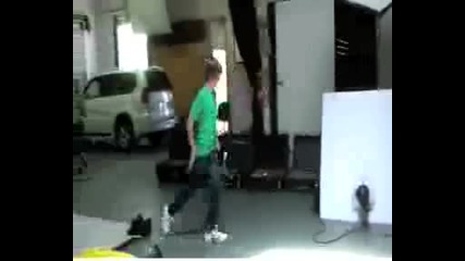Justin Bieber Busts A Move!