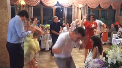 Игра с Танцуващи двойки с водеща Таня Михайлова