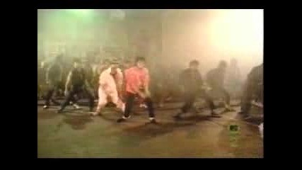 Ексклузивно!:michael Jackson feat Fergie - Beat It 