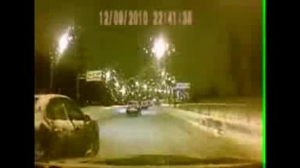 Необичайни автомобилни аварии и катастрофи в Русия