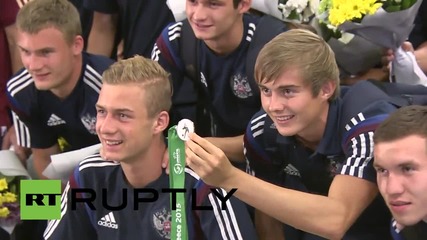 Russia: Under-19 national football team receive hero's welcome in Moscow