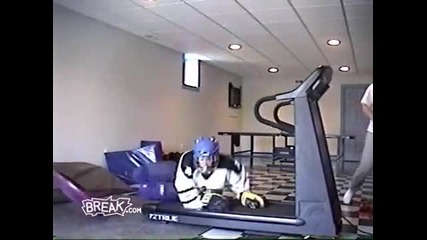 Most Awesome - Treadmill Stunt Fails 