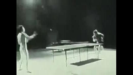 Ето как нинджa играе пинг-понг