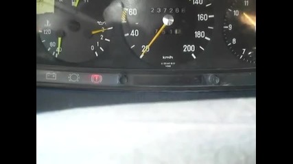 1,2 Million Km Mercedes 300td Студен старт